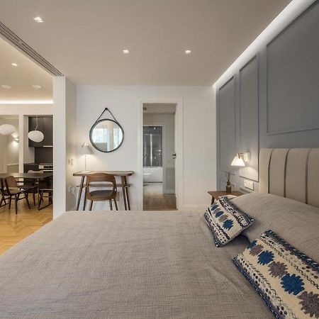 Chic Central Athens Apartment At Mavilli Sq. Bagian luar foto
