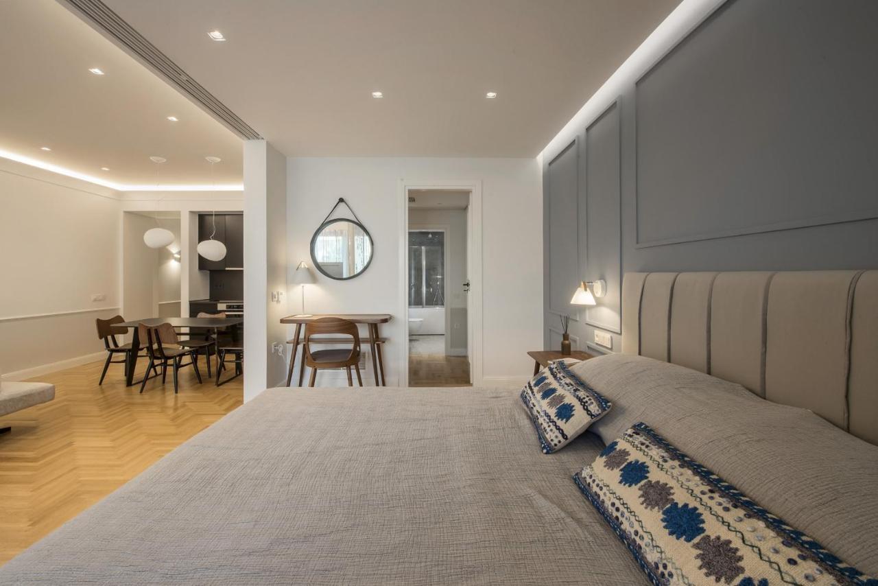 Chic Central Athens Apartment At Mavilli Sq. Bagian luar foto