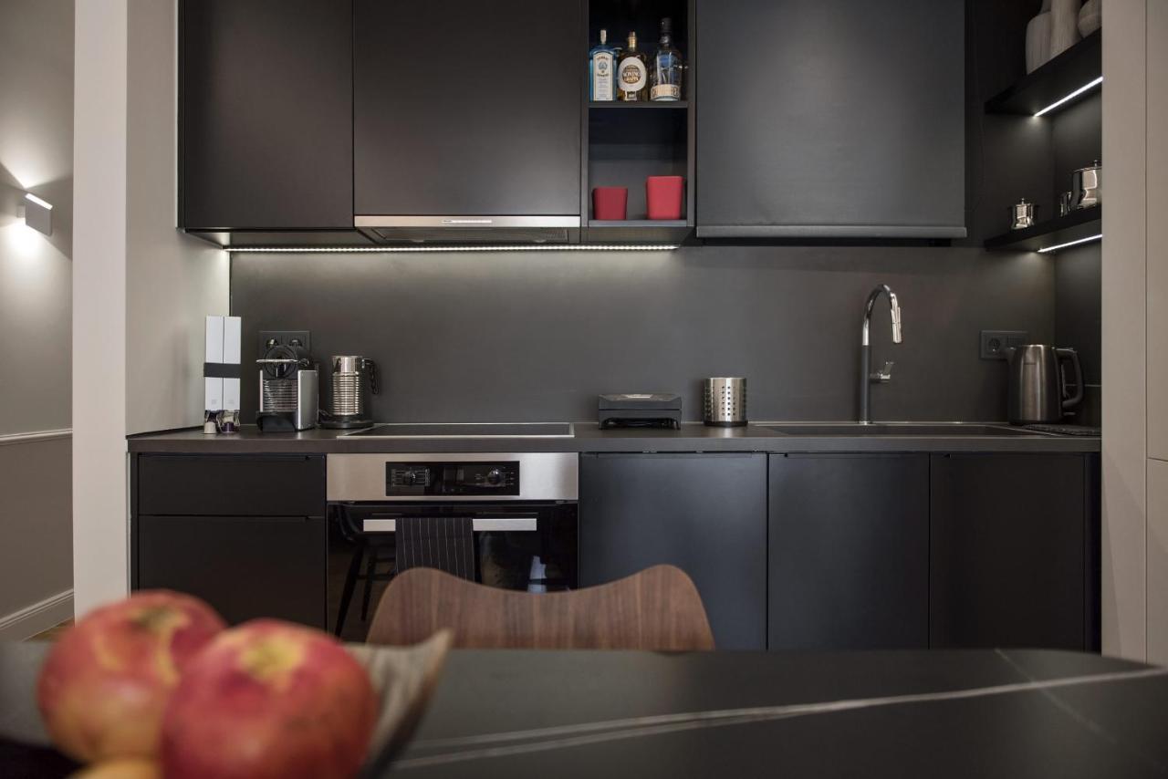 Chic Central Athens Apartment At Mavilli Sq. Bagian luar foto