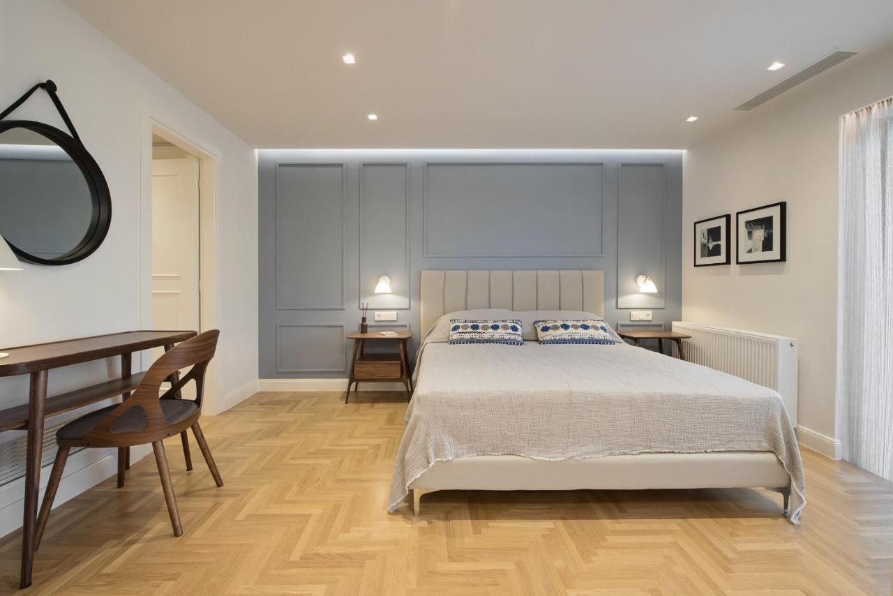 Chic Central Athens Apartment At Mavilli Sq. Bagian luar foto
