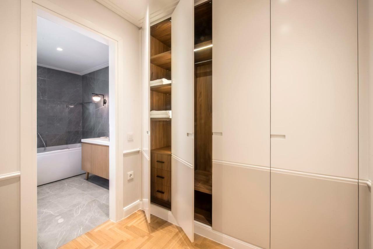 Chic Central Athens Apartment At Mavilli Sq. Bagian luar foto