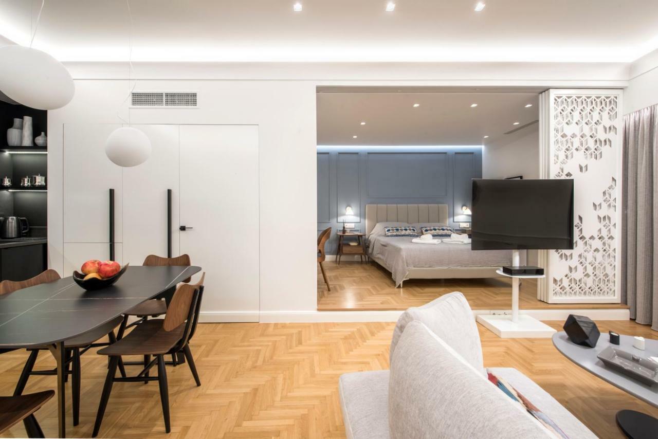 Chic Central Athens Apartment At Mavilli Sq. Bagian luar foto